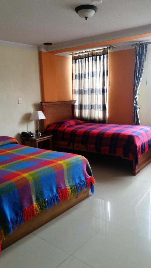 Hotel Las Garzas Alojamiento Ibarra Esterno foto