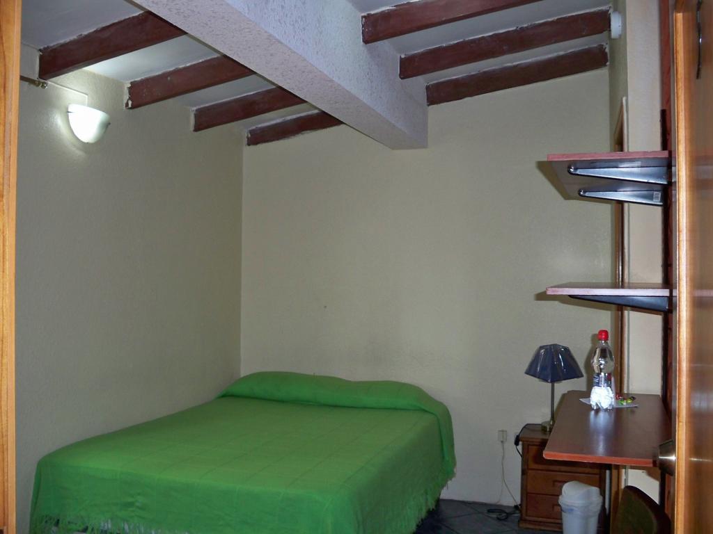 Hotel Las Garzas Alojamiento Ibarra Esterno foto